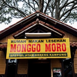 Papan Nama